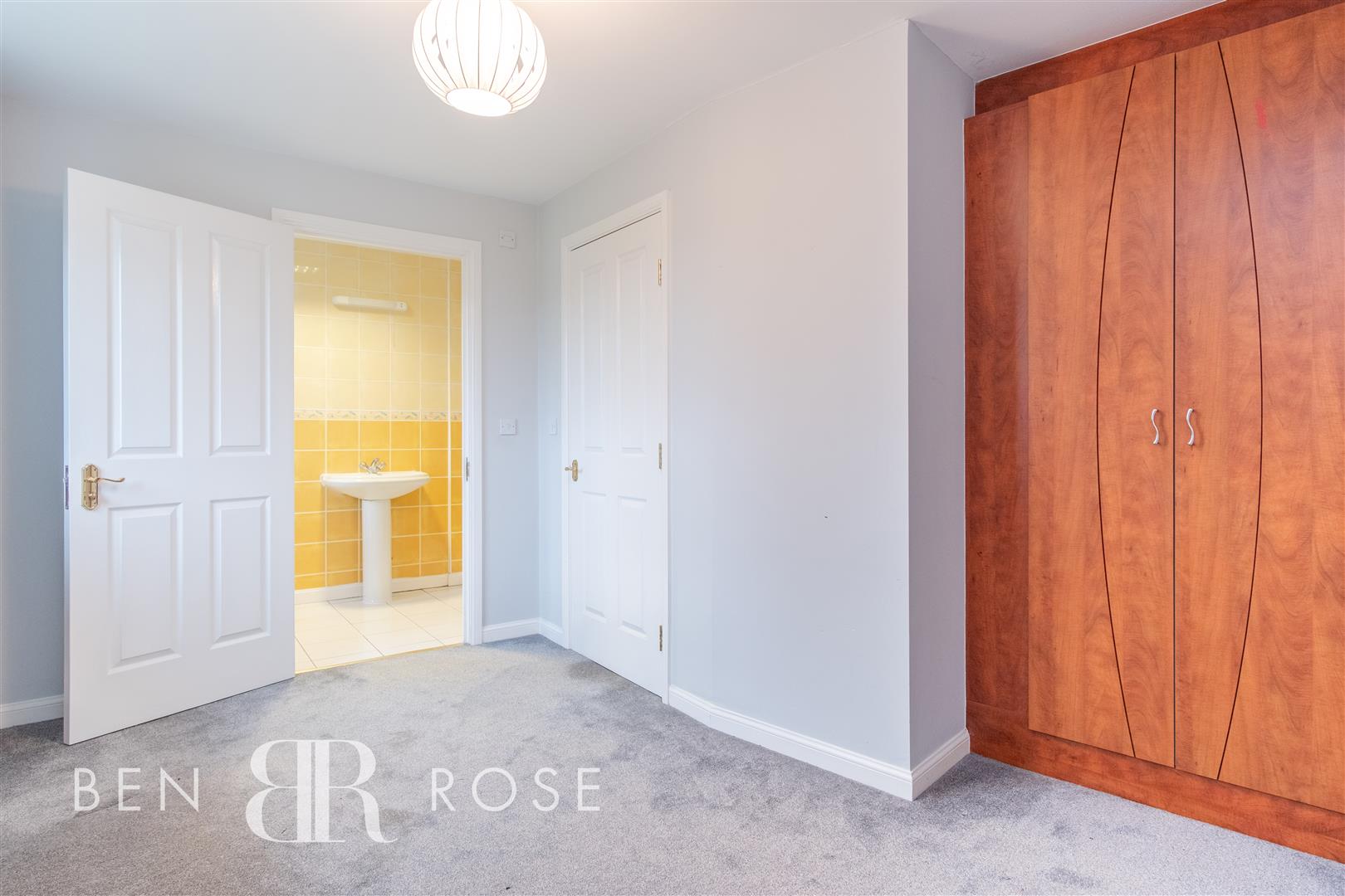 Rawstorne Crescent, Preston
